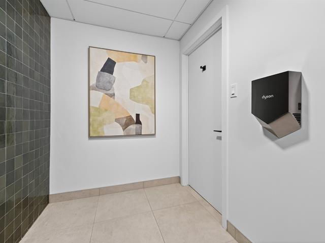 Location d'espace commercial/Bureau à louer, Kirkland