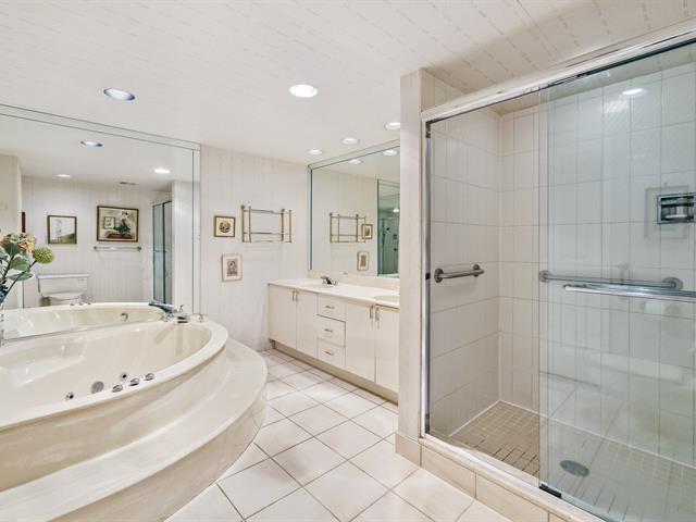 Salle de bains attenante à la CCP