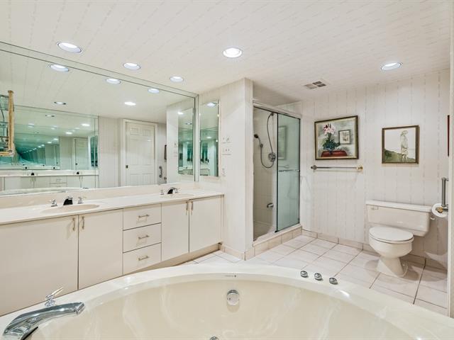 Salle de bains attenante à la CCP