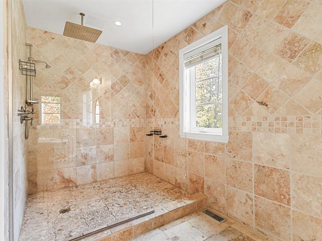 Salle de bains attenante à la CCP