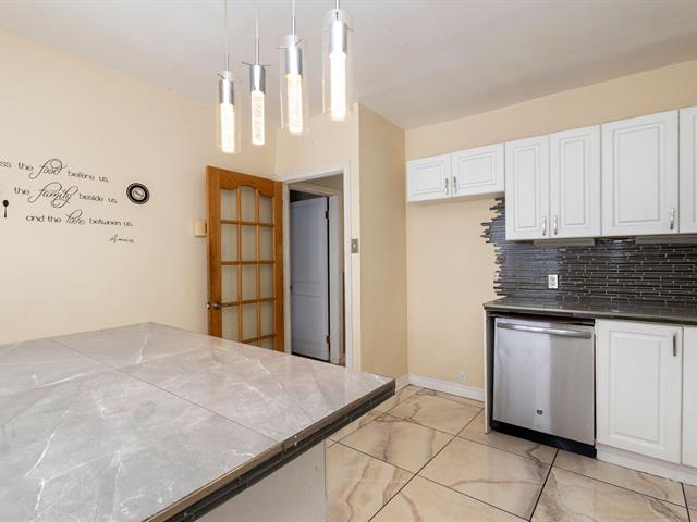 Duplex vendu, Montréal (Saint-Laurent)