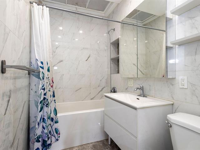 Duplex vendu, Montréal (Saint-Laurent)