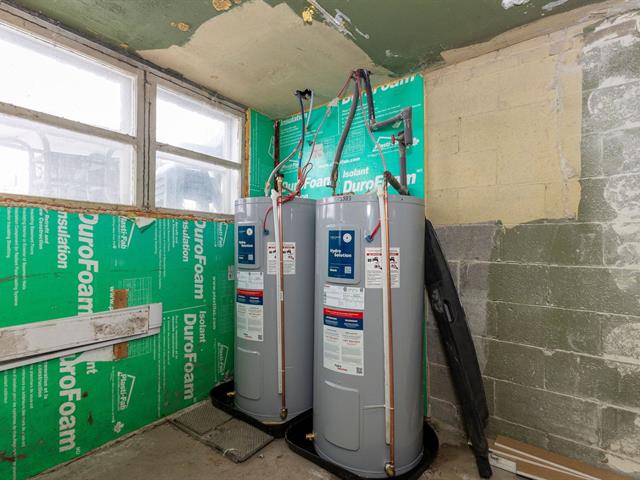 Duplex vendu, Montréal (Saint-Laurent)