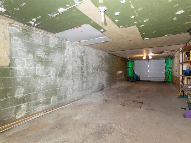 Duplex vendu, Montréal (Saint-Laurent)