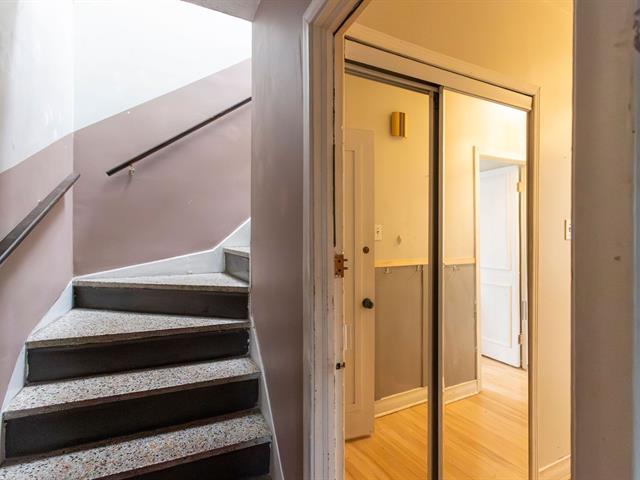 Duplex vendu, Montréal (Saint-Laurent)