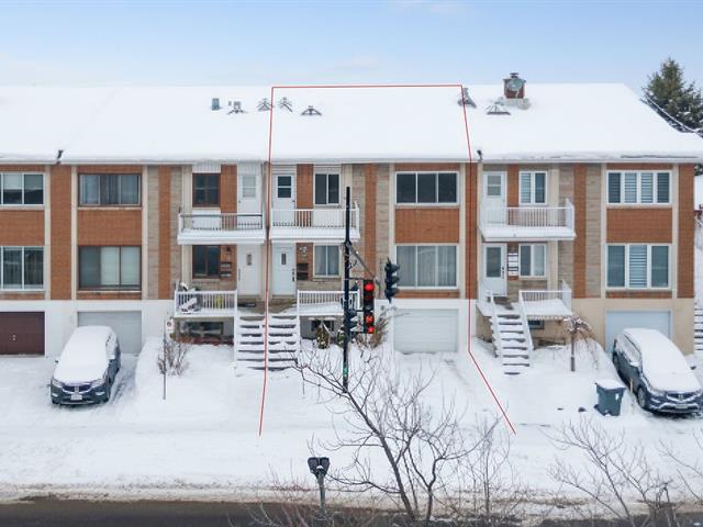 Duplex vendu, Montréal (Saint-Laurent)