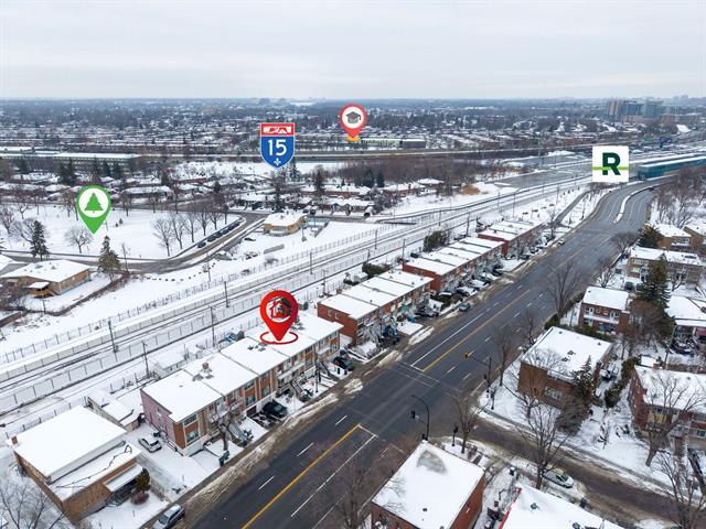 Duplex vendu, Montréal (Saint-Laurent)