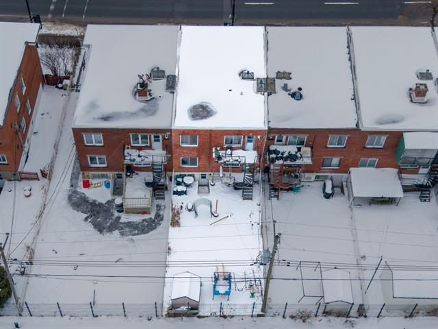 Duplex vendu, Montréal (Saint-Laurent)