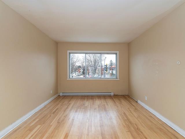 Duplex vendu, Montréal (Saint-Laurent)