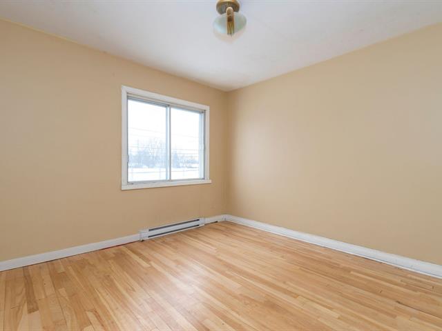 Duplex vendu, Montréal (Saint-Laurent)