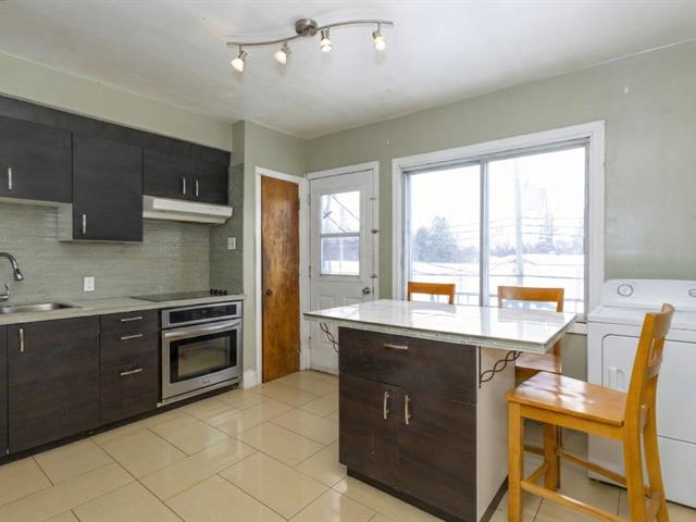 Duplex vendu, Montréal (Saint-Laurent)