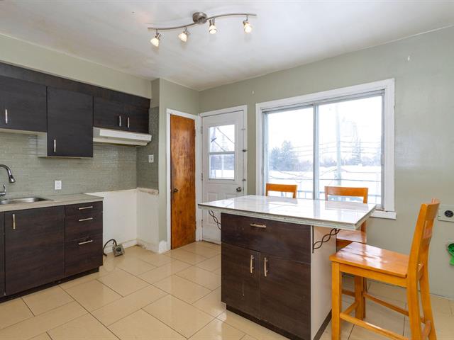 Duplex vendu, Montréal (Saint-Laurent)