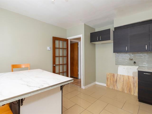 Duplex vendu, Montréal (Saint-Laurent)