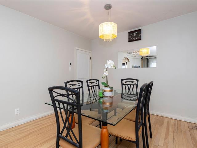 Duplex vendu, Montréal (Saint-Laurent)