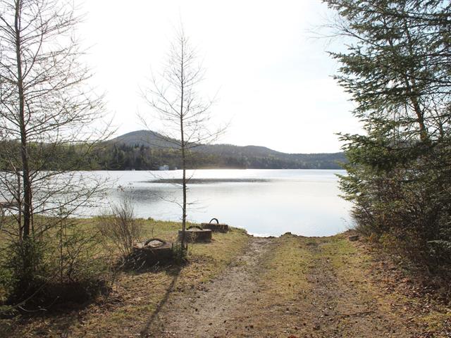 Accès au plan d'eau