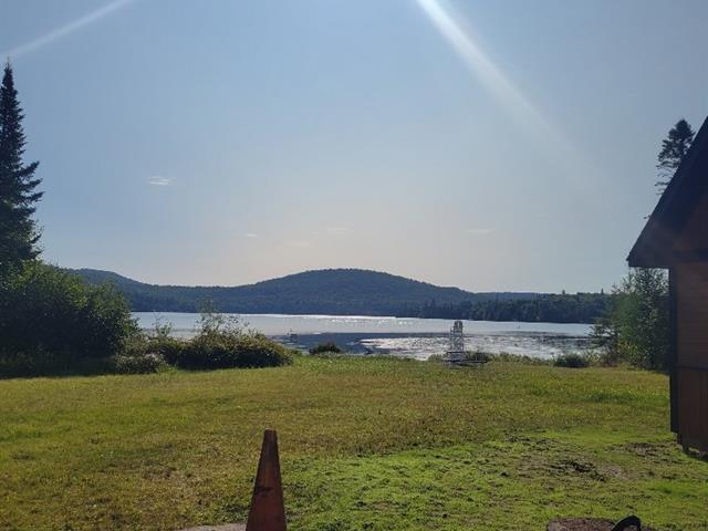 Accès au plan d'eau