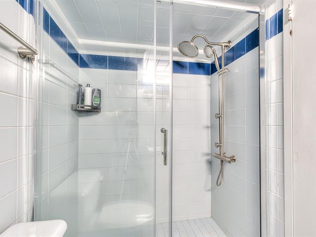 Salle de bains attenante à la CCP