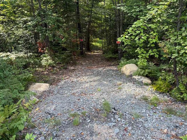 Accès au plan d'eau