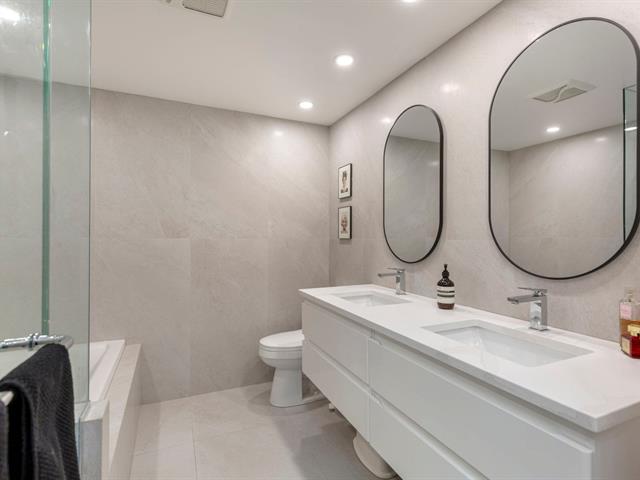 Salle de bains attenante à la CCP