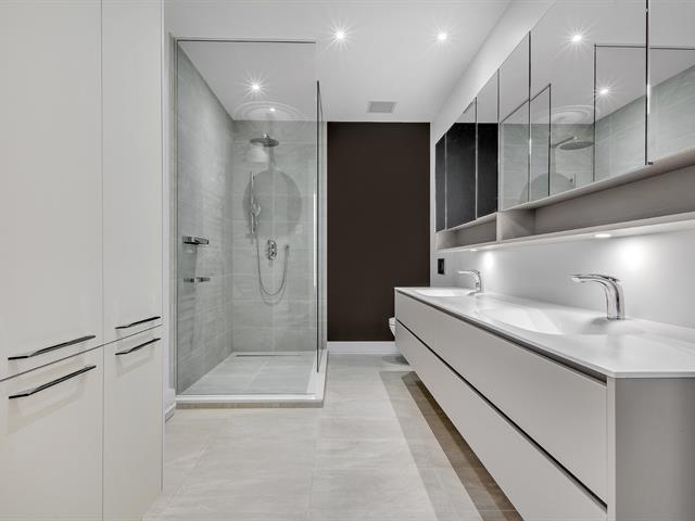 Salle de bains attenante à la CCP