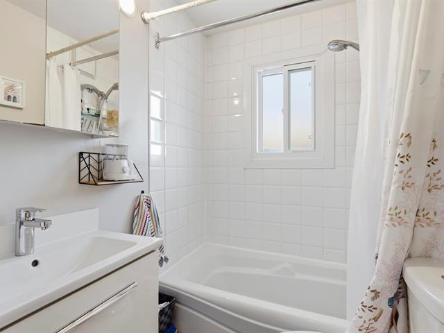 Duplex à vendre, Montréal (Anjou)