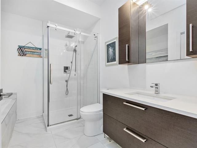 Salle de bains attenante à la CCP