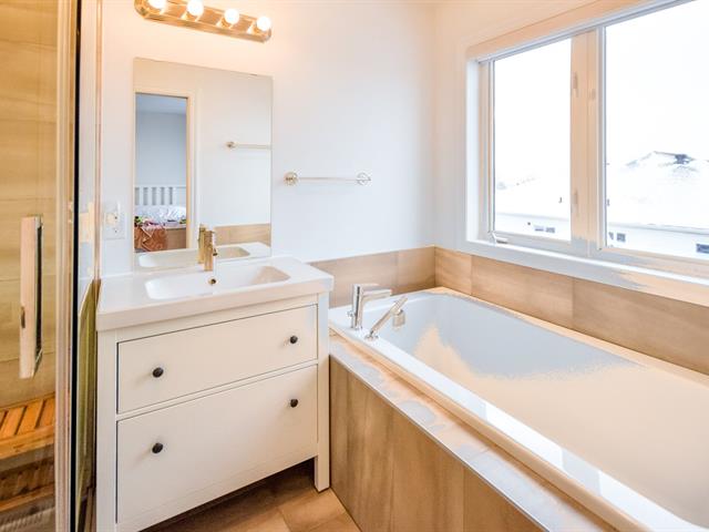 Salle de bains attenante à la CCP