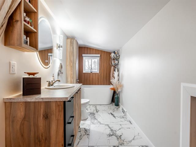 Salle de bains attenante à la CCP