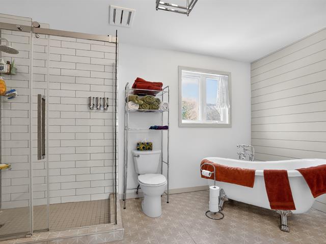 Salle de bains attenante à la CCP