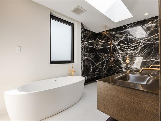 Salle de bains attenante à la CCP