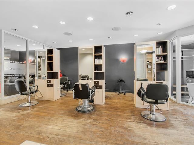 Salon
