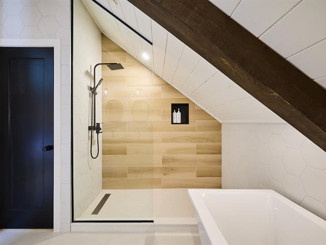 Salle de bains attenante à la CCP