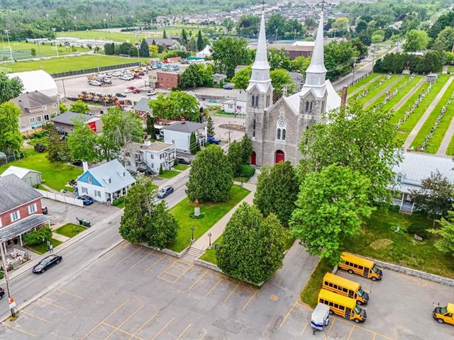 Maison à étages à vendre, Montréal (L'Île-Bizard/Sainte-Geneviève)