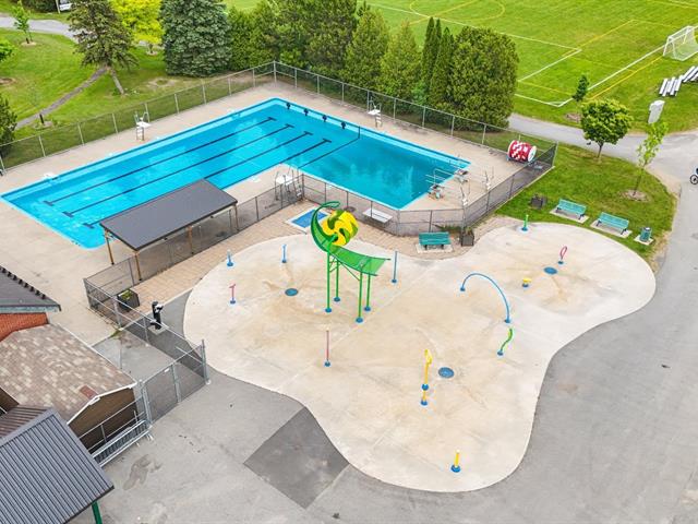 Maison à étages à vendre, Montréal (L'Île-Bizard/Sainte-Geneviève)