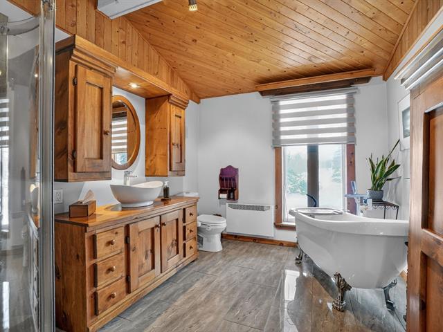 Salle de bains attenante à la CCP