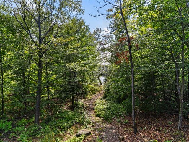 Accès au plan d'eau