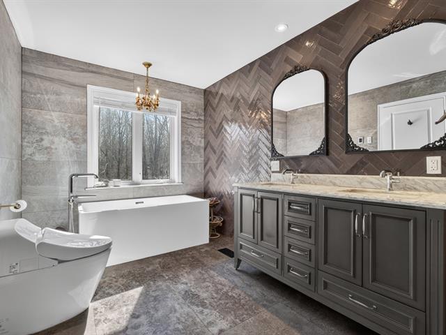 Maison à étages à vendre, Hudson