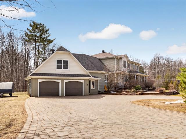 Maison à étages à vendre, Hudson