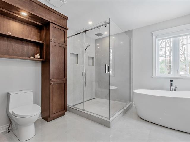 Salle de bains attenante à la CCP