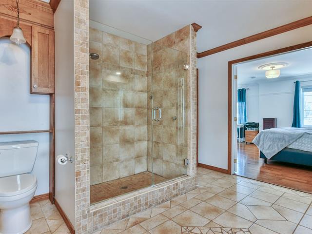 Salle de bains attenante à la CCP