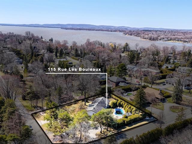 house for sale Laval (Laval-sur-le-Lac)