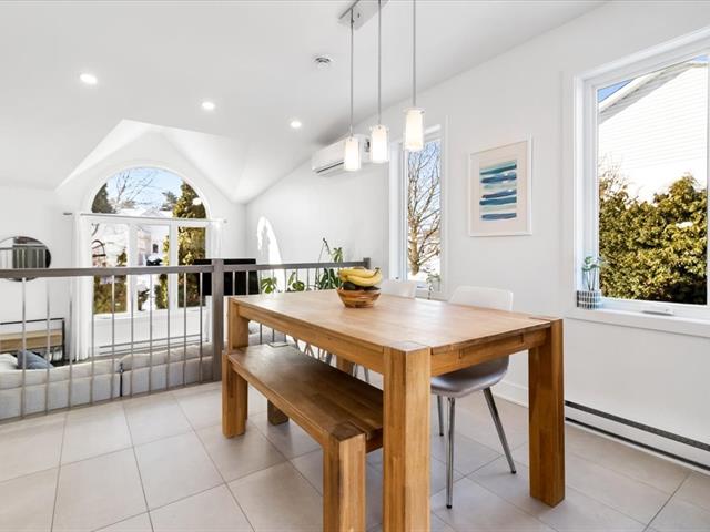 Maison à paliers multiples vendu, Blainville