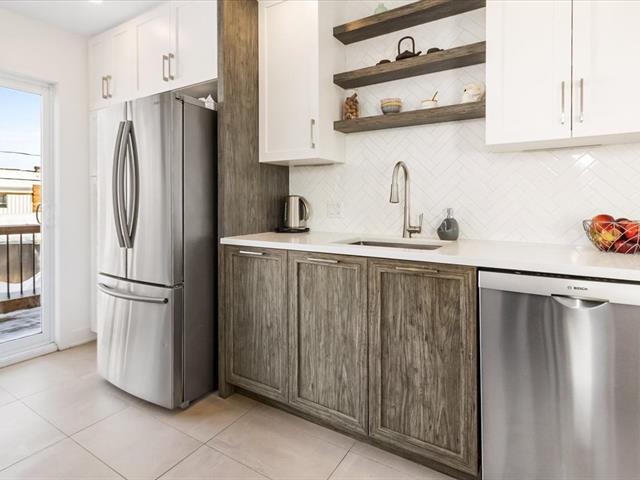 Maison à paliers multiples vendu, Blainville