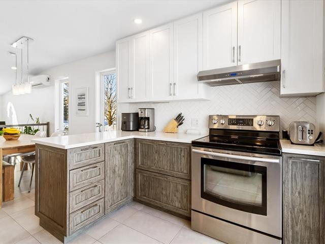 Maison à paliers multiples vendu, Blainville