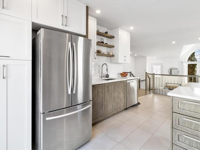 Maison à paliers multiples vendu, Blainville