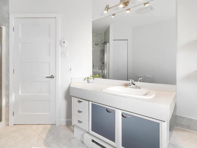 Maison à paliers multiples vendu, Blainville