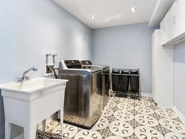 Maison à paliers multiples vendu, Blainville