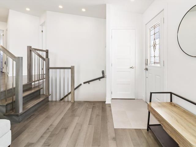 Maison à paliers multiples vendu, Blainville