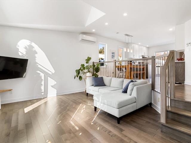 Maison à paliers multiples vendu, Blainville