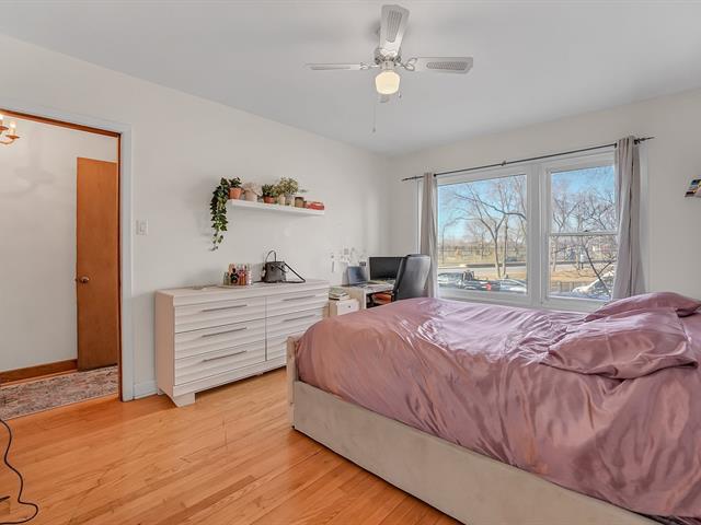 Triplex à vendre, Montréal (Saint-Laurent)